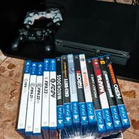 PlayStation 4 con 2 joystick+14 giochi 