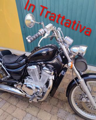 Suzuki Intruder vs 800 