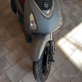 SCOOTER SYM SYMPHONY 125 CBS