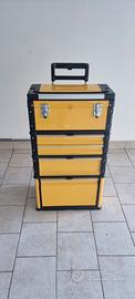 carrello porta attrezzi salvaspazio