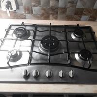 Piano cottura a gas 5 fuochi Hotpoint Ariston