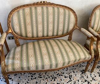 Divani in stile Luigi XVI