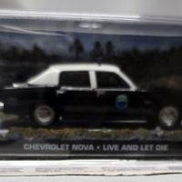 007 James Bond Chevrolet Nova Polizia