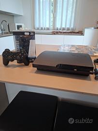 PlayStation 3 Slim  + 2 controller + 12 giochi
