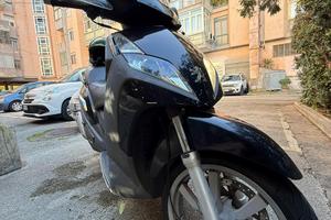 Scooter Peugeot Geopolis 250