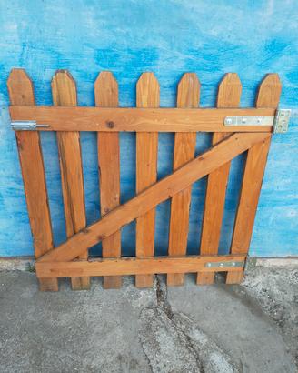 cancello in legno