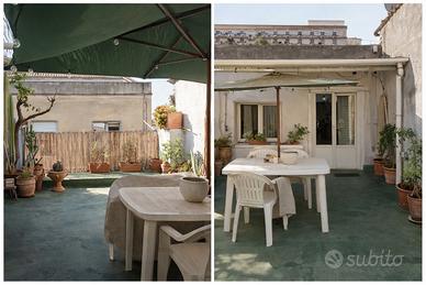 Casa storica su tre livelli - Via Plebiscito