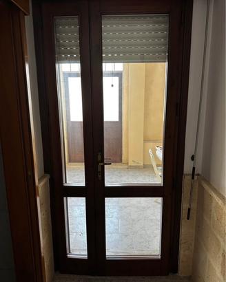 PORTA CON VETRO
