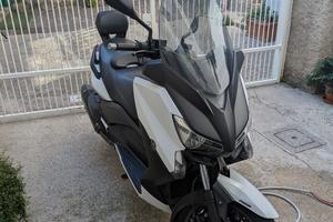 Yamaha Xmax 400