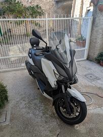 Yamaha Xmax 400