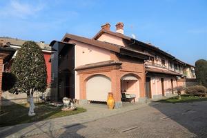 Genola villetta bifamiliare