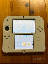Nintendo 2ds colore Bianco/Rosso