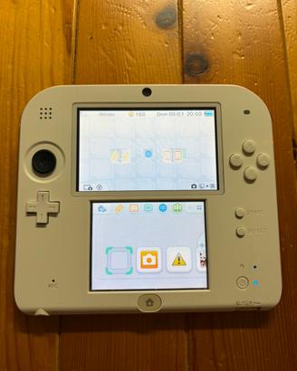 Nintendo 2ds colore Bianco/Rosso