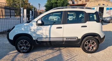 FIAT PANDA 1.3 JTM 95 CV 4X4 CROSS DEL 01/2018 CON