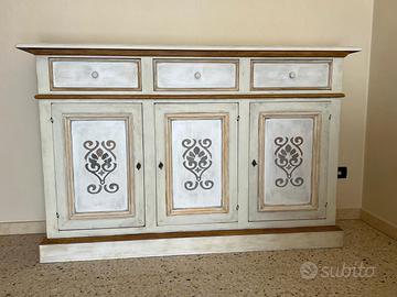 Credenza