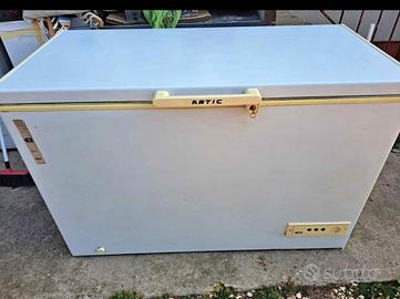 Congelatore ARTIC a pozzetto 280 litri perfetto 