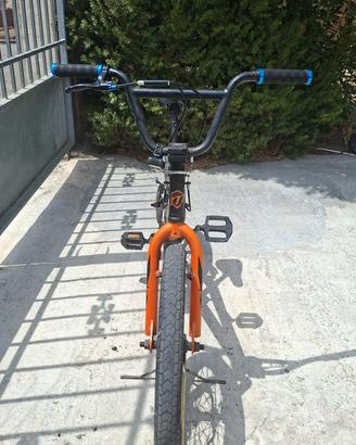bici BMX freestyle  Montana