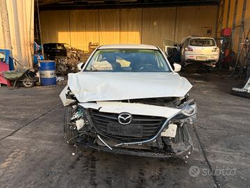 MAZDA 3 2.2D - ANNO 2015 - PER RICAMBI