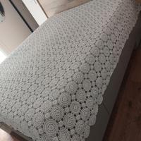 Copriletto uncinetto fatto a mano