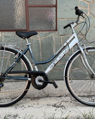 City-bike 28” con cestino