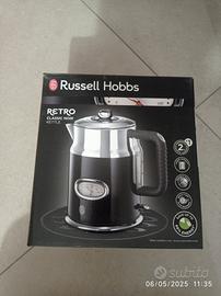 bollitore in acciaio della Russell Hobbs