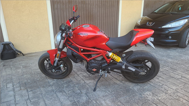 Ducati Monster 797