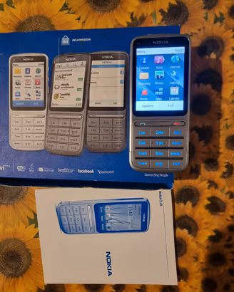 Nokia C3 touchscreen usato pochissimo completo 
