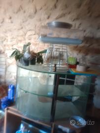 vetrina angolare per bar, tabacchi, oggettistica