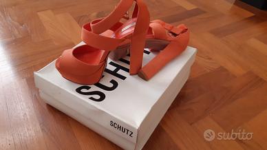 Sandali nuovi SCHUTZ 
