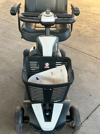 Veicolo per disabili