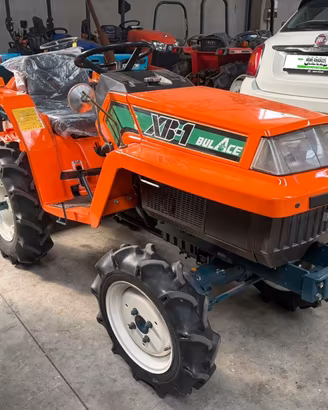 TRATTORE KUBOTA XB1, RICONDIZIONATO, GOMME NUOVE