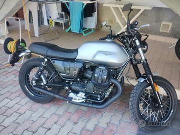 Moto Guzzi V7 III Rough