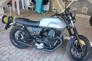 Moto Guzzi V7 III Rough