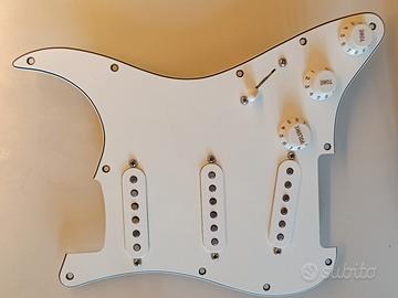 originale Fender battipenna precablato strat