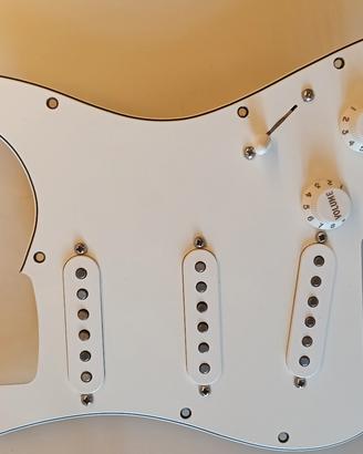 originale Fender battipenna precablato strat