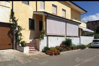 Villetta singola indipendente sui 4 lati