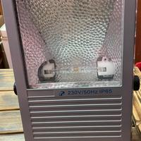 Faro da esterno 230V