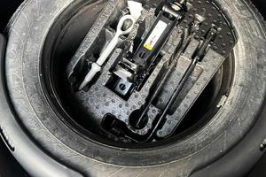 RUOTINO ruota di scorta + kit Jeep Grand Cherokee