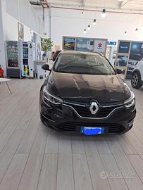 Megane station wagon business luglio 2022
