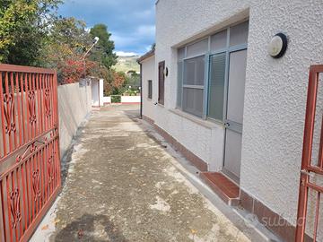 Casa indipendente con terreno a Crocci