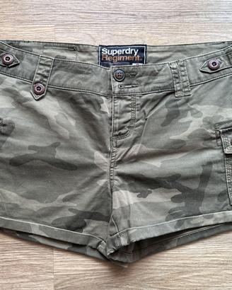 Pantaloncini corti mimetici Superdry
