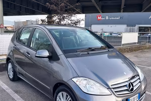 MERCEDES A 180 CDI ELEGANCE 10/2011