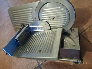 Affettatrice elektronik 200