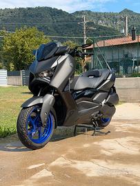 Xmax 300 2025 