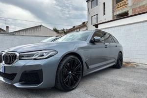 BMW 530 530e X Drive M sport Touring Full