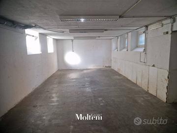 Immobile di 102 m² a Lecco