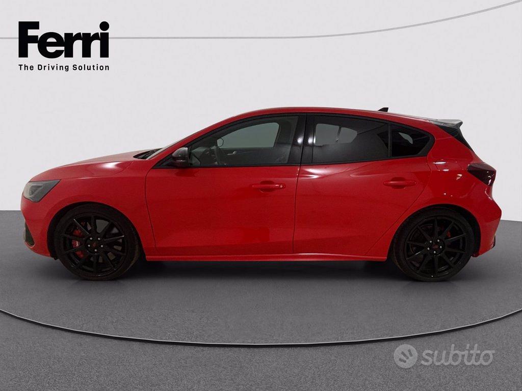 Ford Focus 2023 photo 3