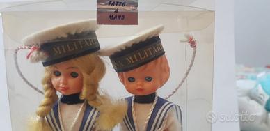 Coppia di bambole della Marina Militare