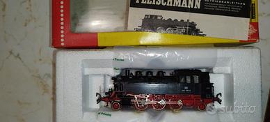 locomotiva a vapore BR 064-389-0
