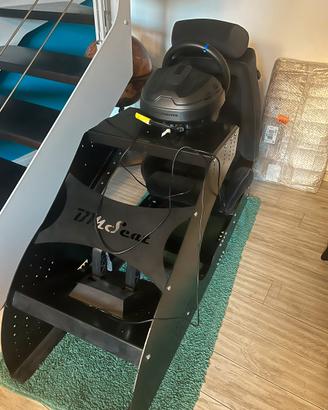 Postazione Gaming BmSeat con Thrustmaster t300